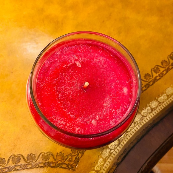 Yankee Candle Festive Holiday Ribbon Candy 22 0z white label Retired Candle NEW - Picture 6 of 6